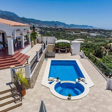 Villa Nerja Retreat Chalet *