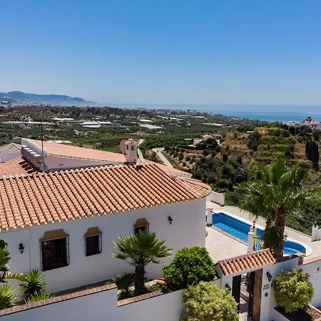 Chalet Villa Nerja Retreat