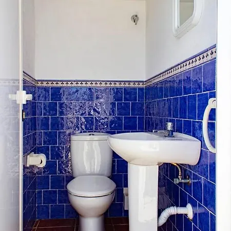 Chalet Villa Nerja Retreat *